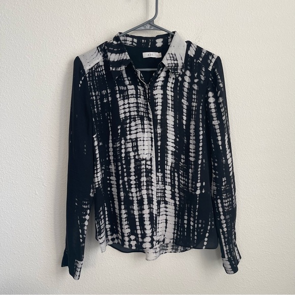 A.L.C. 100% Silk Button Down Long Sleeve Pattern Shirt - Picture 2 of 7